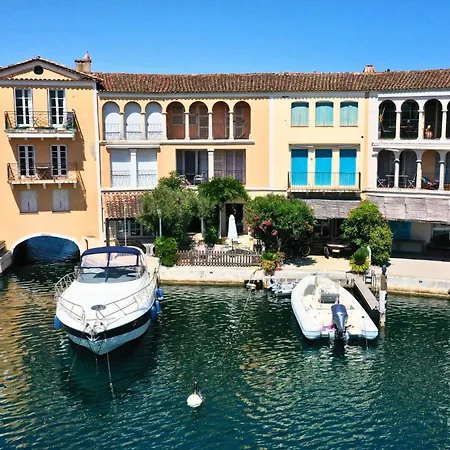 Appartement Terrasse Sur L'eau Grimaud
